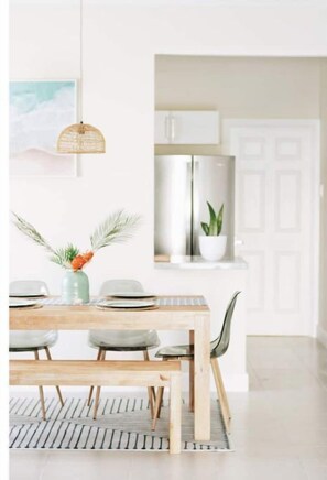 Dining - CasaLamar Beachside Retreat (Oceanpointe Development Pointe)