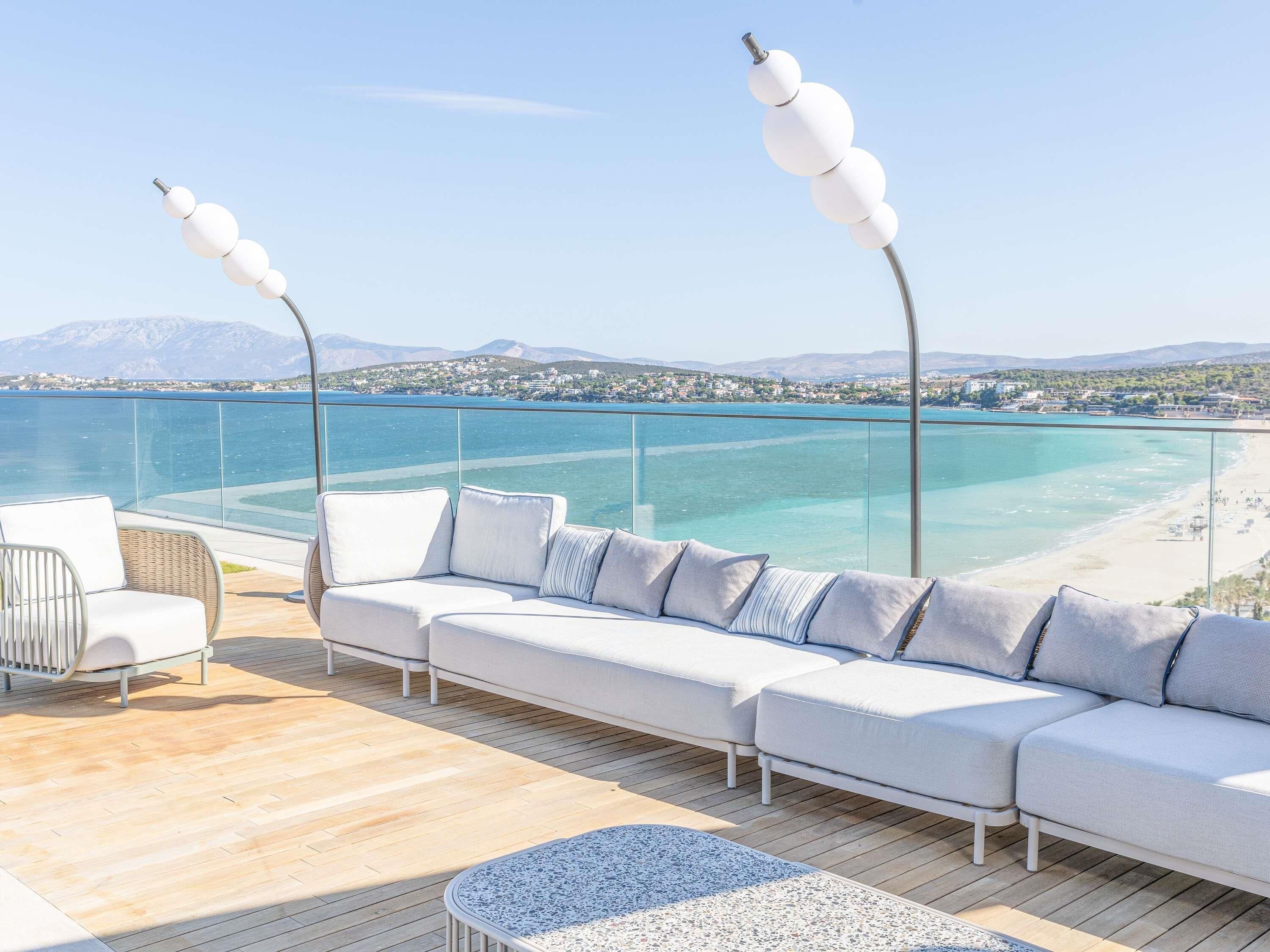 Minibar, coffres-forts dans les chambres, Wi-Fi gratuit, draps fournis