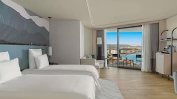 Quarto conforto, 2 camas de solteiro, vista para o mar | Frigobar, cofres nos quartos, Wi-Fi de cortesia, roupa de cama