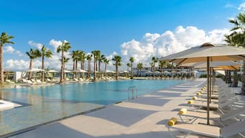 Innenpool, Außenpool