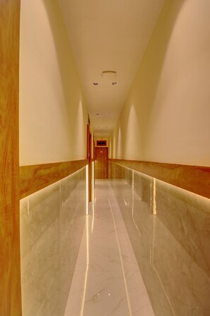 تفاصيل الفندق من الداخل