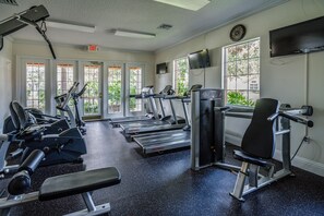 Fitness facility - Disney Family fun private pool/game room/theme room Weekly/Monthly Discount (Davenport)