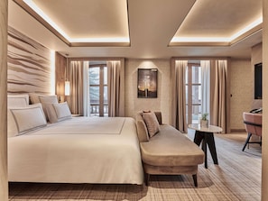 Roupas de cama premium, frigobar, individualmente mobiliados