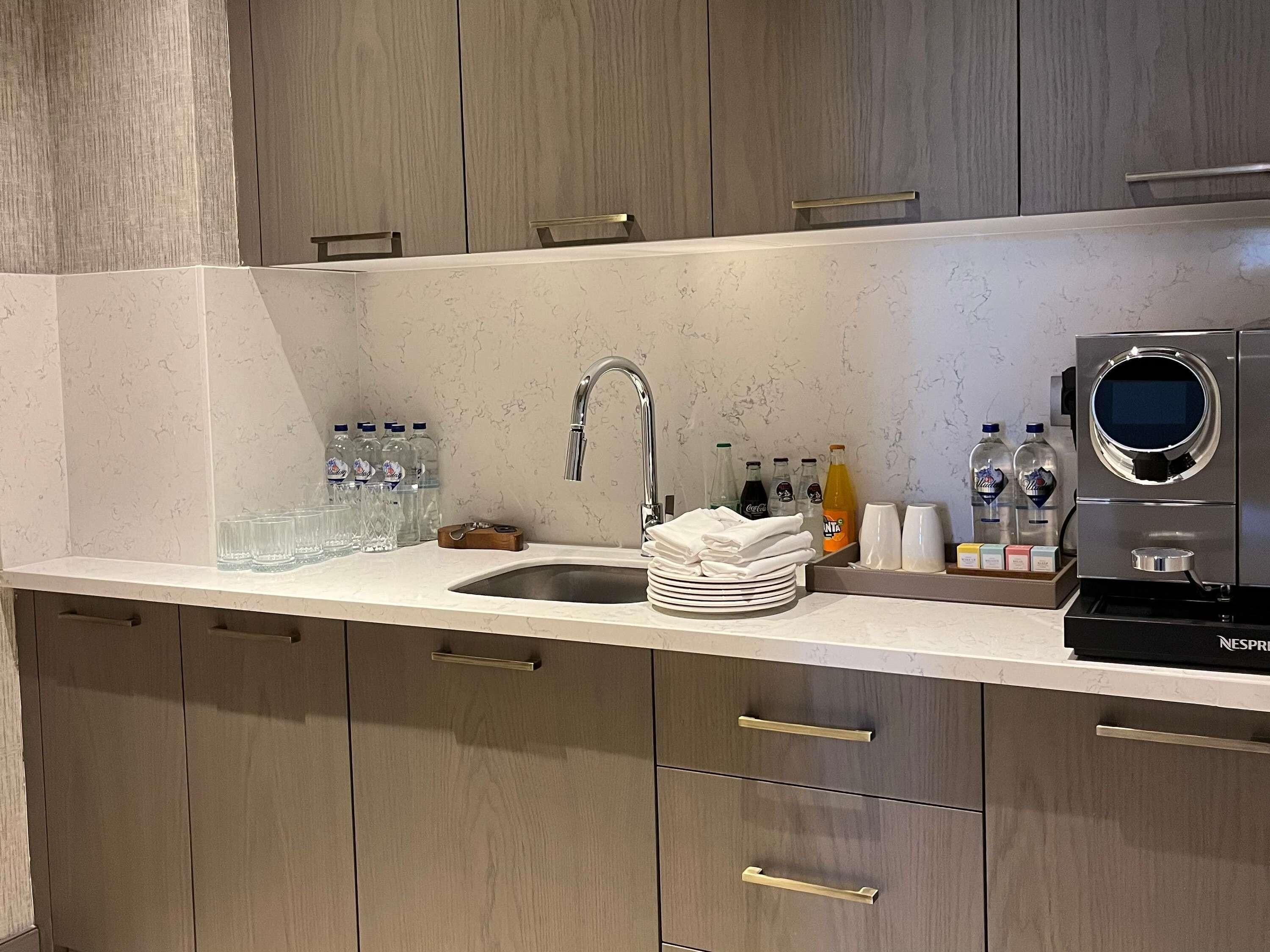 Literie de qualité supérieure, minibar, ameublement personnalisé, bureau