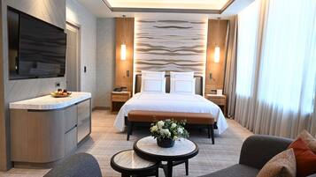 Literie de qualité supérieure, minibar, ameublement personnalisé, bureau