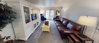 Oshkosh Riverfront Corporate Housing