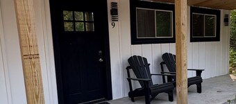 Saratoga Garden Motel - Room 9
