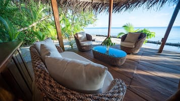 House | Terrace/patio