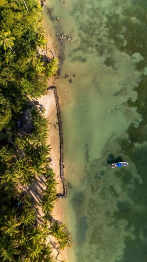 Aerial view - Beachfront House at La Vida Resort (Bastimentos)