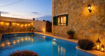 Bonito chalet con piscina cerca del mar