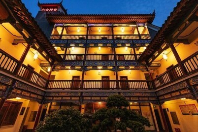 Taohuayuan Liu Contract Chun Inn