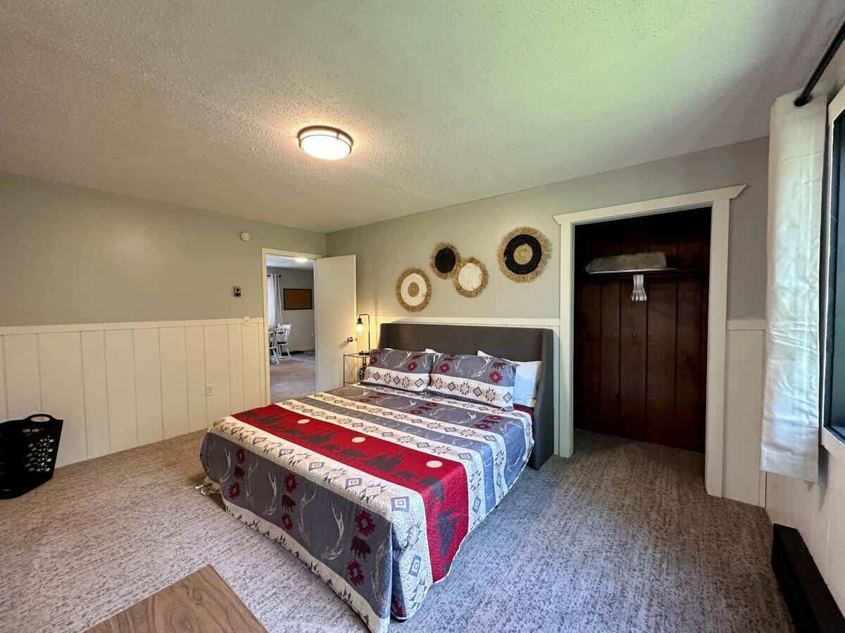 2 chambres, fer et planche à repasser, lit parapluie, Wi-Fi