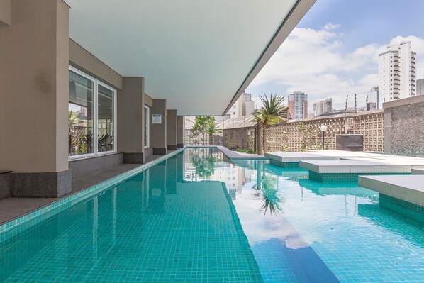 Outdoor pool - Vossa Bossa VN Turiassu (São Paulo)