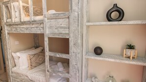 2 kamar tidur, Wi-Fi gratis, dan didekorasi berbeda-beda