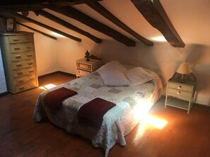 3 Schlafzimmer, Bügeleisen/Bügelbrett, WLAN, Bettwäsche