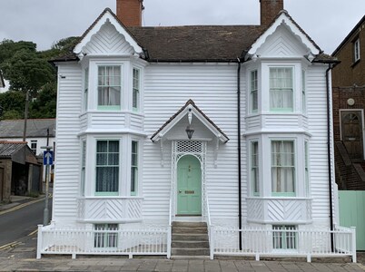 Vine Cottage - Sandgate