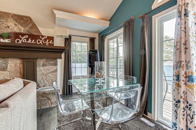 Lakefront View w Private BEACH! - Spacious Luxury Estate Home ~ Pet Friendly