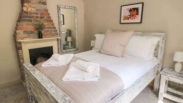 2 bedrooms, individually decorated, individually furnished, free WiFi