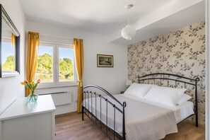 Villa, Multiple Beds | 3 bedrooms, iron/ironing board, free WiFi, bed sheets - Luxury Villa With Heated Pool & Magnificent View (Ružic)