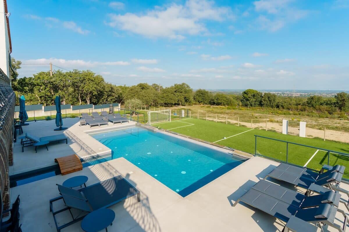 室内游泳池，恒温泳池