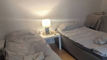 2 bedrooms, free WiFi, bed sheets