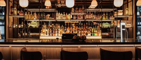 Apartment, Multiple Beds | Bar (on property)