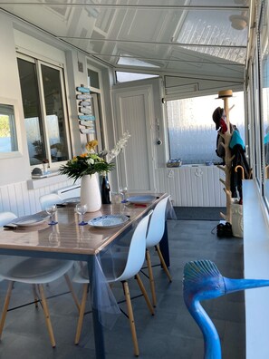 Dining - Maison la Plage à Pied à 200m (La Guérinière)