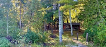 Rapid River Classic Cottage Retreat