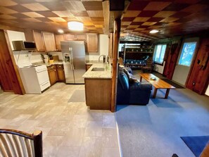 Interior - Rapid River Classic Cottage Retreat (Rapid City)