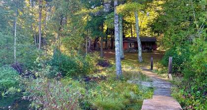 Rapid River Classic Cottage Retreat