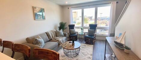 Téléviseur, bureau