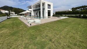 Luxury-Villa | Terrasse/Patio