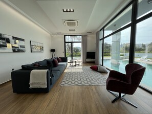 Luxury Villa | Living area