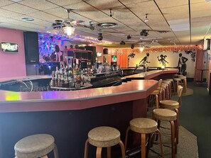 Restaurant - Canfield Hotel (Dubuque)