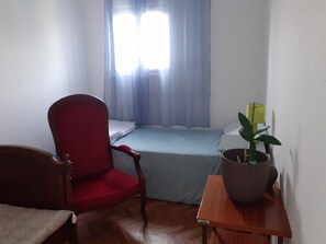 2 Schlafzimmer, Bügeleisen/Bügelbrett, Reisekinderbett, kostenloses WLAN