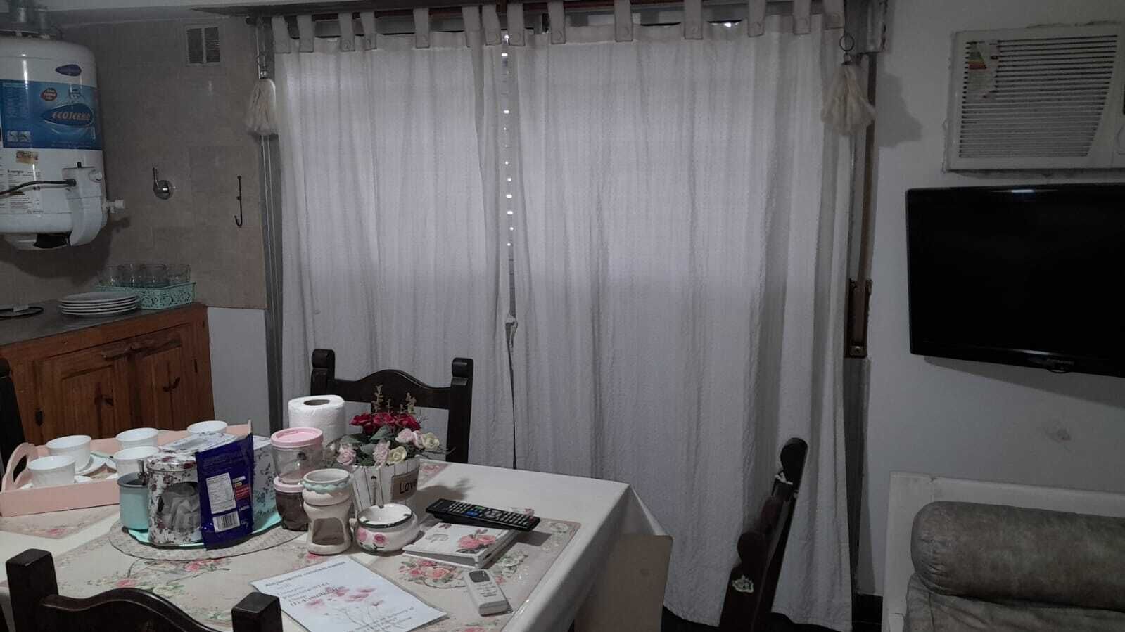 Full-sized fridge, microwave, oven, toaster