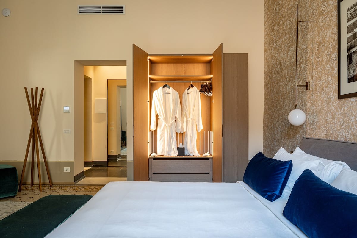 Junior Suite Lilas | 2 habitaciones, ropa de cama hipoalergénica y minibar