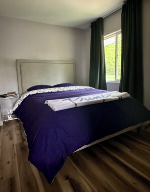 3 bedrooms, desk, free WiFi, bed sheets