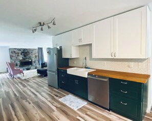 Interior - Perfect for an Up North Getaway! Enjoy nature & tranquility in Side Lake (Side Lake)