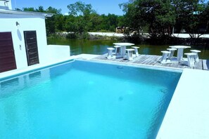 Alberca al aire libre 