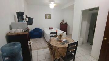 1 bedroom, in-room safe, desk, iron/ironing board