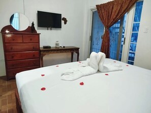 2 Schlafzimmer, Zimmersafe, Bügeleisen/Bügelbrett, kostenloses WLAN