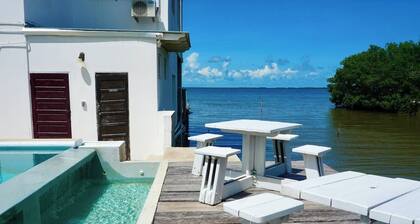 Waterside Balcony Apt w Pool by Sea/Airport/Casino