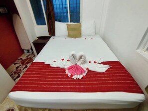 2 quartos, ferros/tábuas de passar roupa, Wi-Fi, roupa de cama