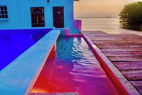 Outdoor pool, an infinity pool