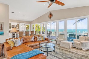 Uklassifisert bilde, 3 av 49, knapp