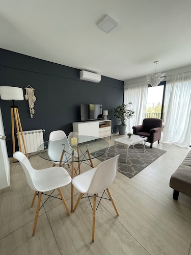 La Casita de Giulietta Mendoza