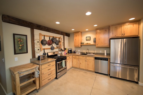 Frigorífic, microones, forn i placa de cuina