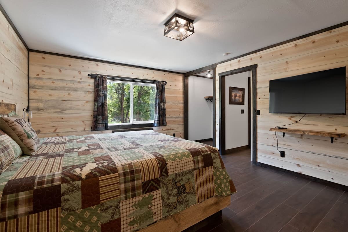 Lake Village Lodge Suite #10 | 免費 Wi-Fi、床單