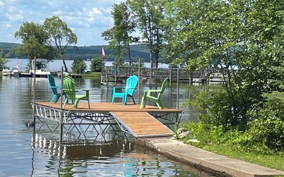 Beachfront Cottage Perfect for Family Getaways w/beach firepit, dock.